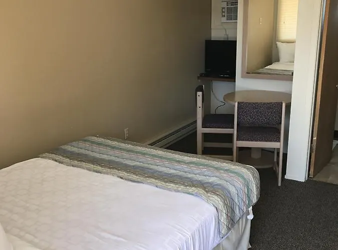 Motel Western 6 Gun