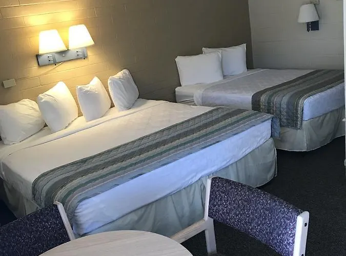 Western 6 Gun Motel